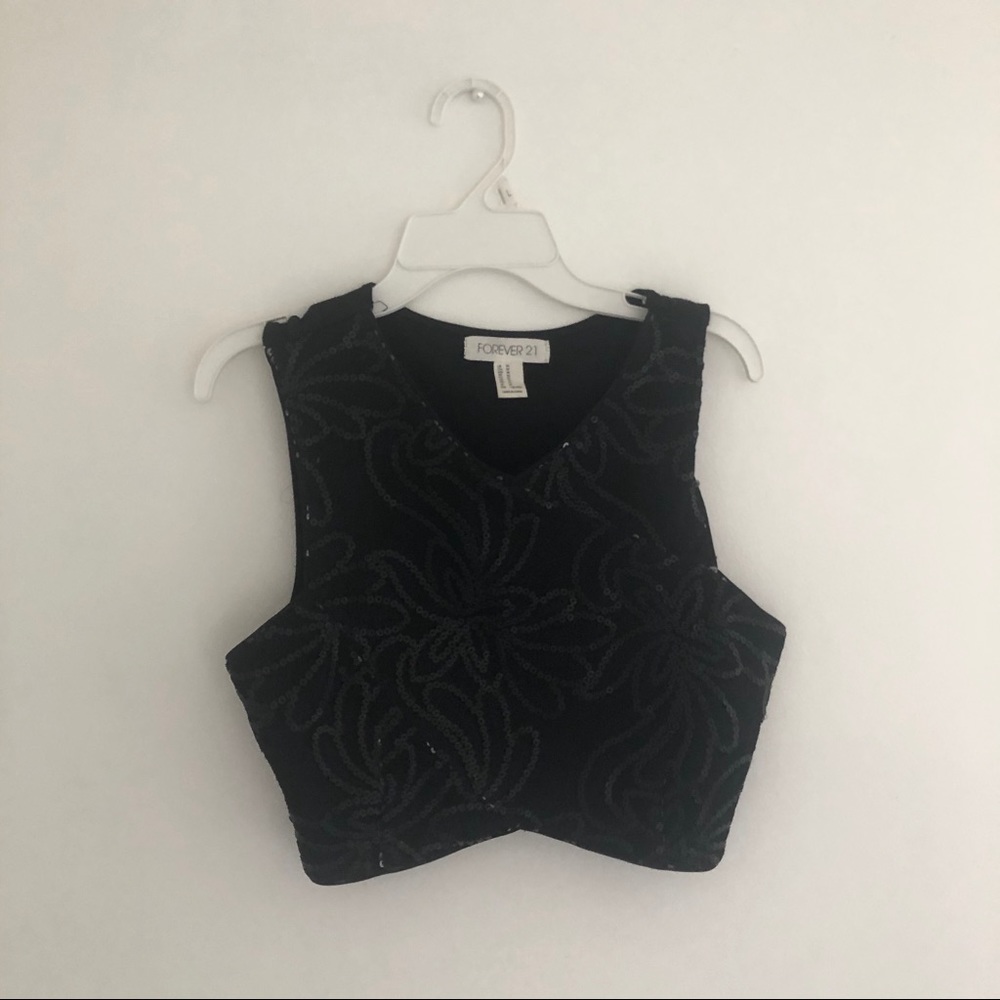Sequenced crop top